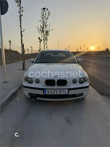 Usado BMW 320 150 CV (110 kW) 2002 Blanco Berlina