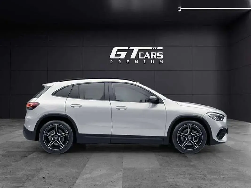 Usado Mercedes GLA220 AMG 190 CV (139 kW) 2022 Blanco SUV