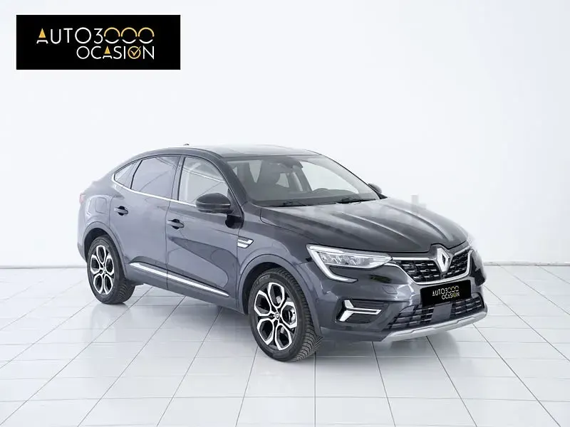 Usado Renault Arkana Zen 140 CV (102 kW) 2021 Negro SUV
