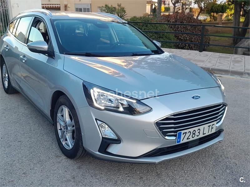 Usado Ford Focus Active 120 CV (88 kW) 2021 Gris / plata Familiar