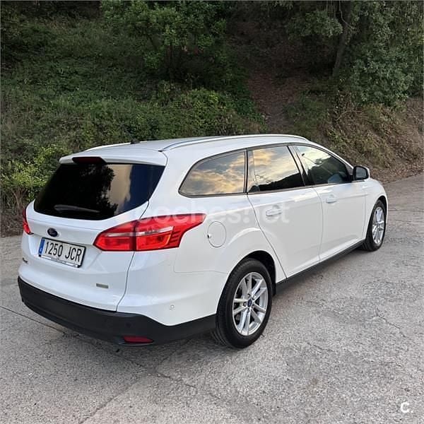 Usado Ford Focus Titanium 125 CV (91 kW) 2015 Blanco Familiar