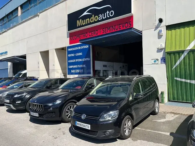 Usado VW Touran Sport 140 CV (102 kW) 2011 Negro Monovolumen