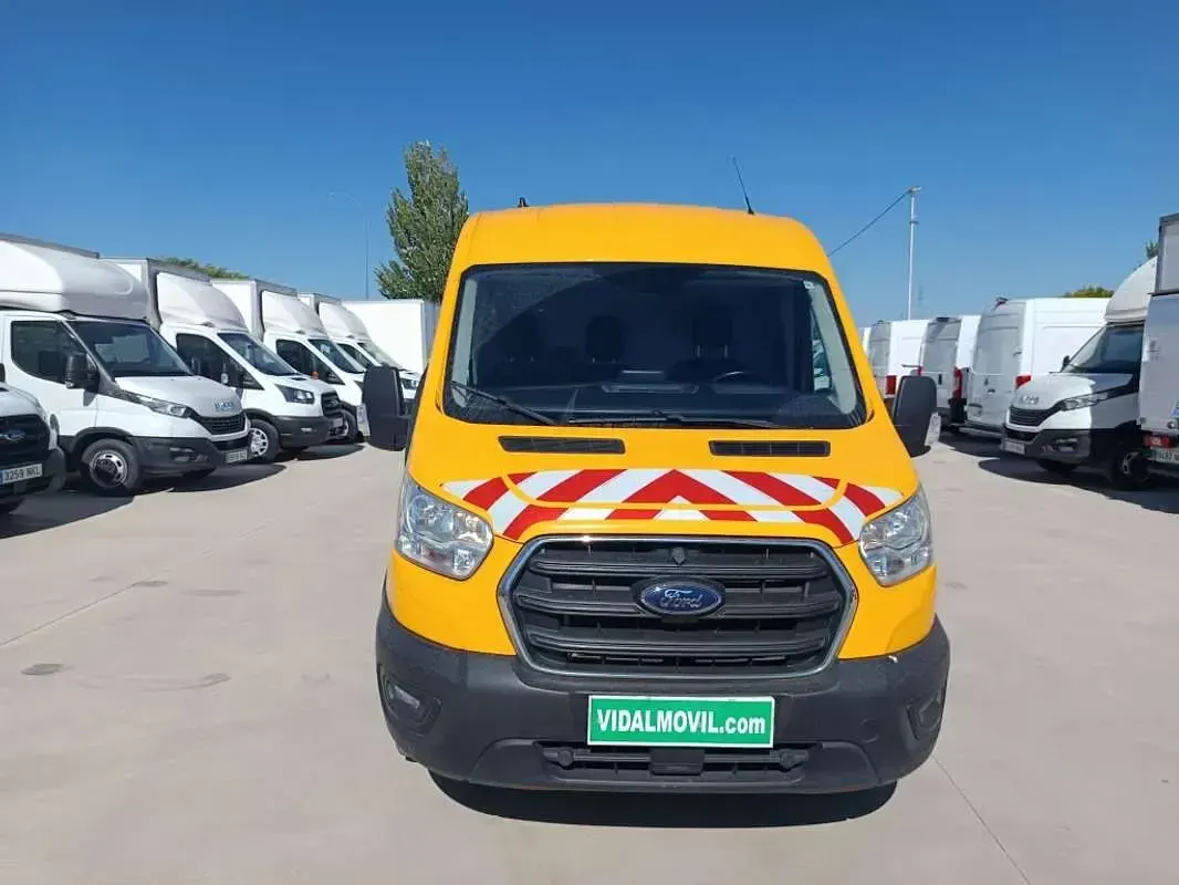 Usado Ford Transit Trend 170 CV (125 kW) 2021 Amarillo Van