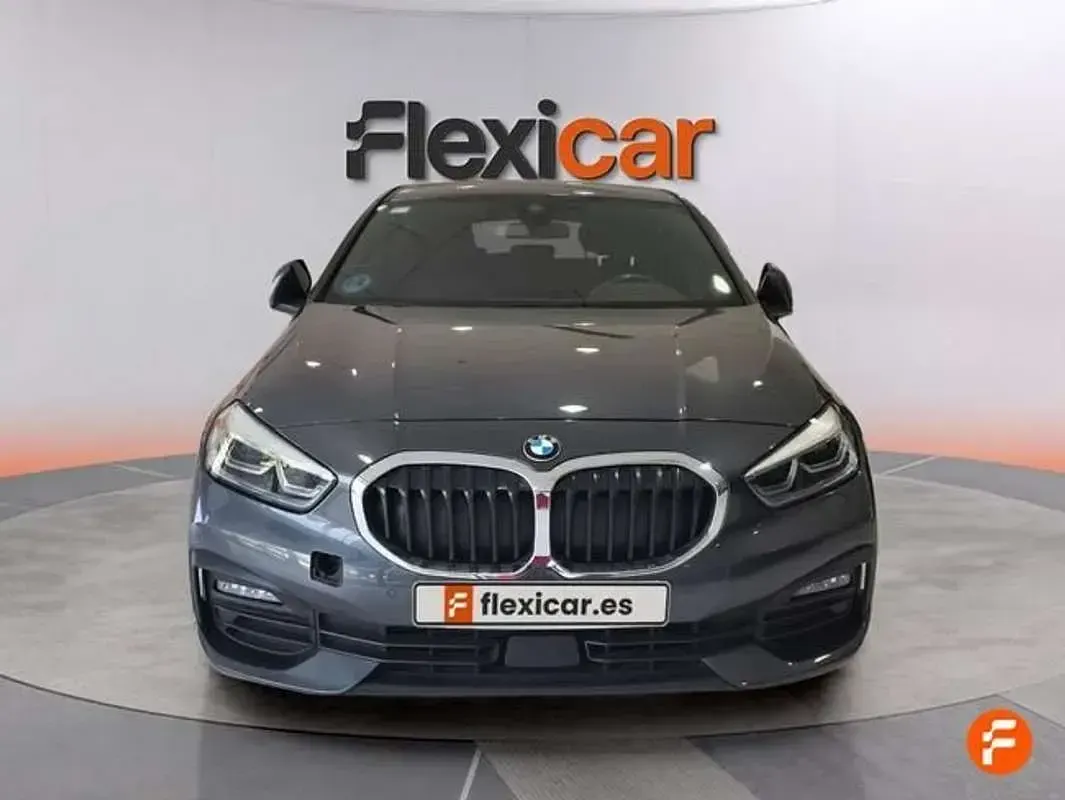 Usado BMW 116 116 CV (85 kW) 2021 Gris Utilitario