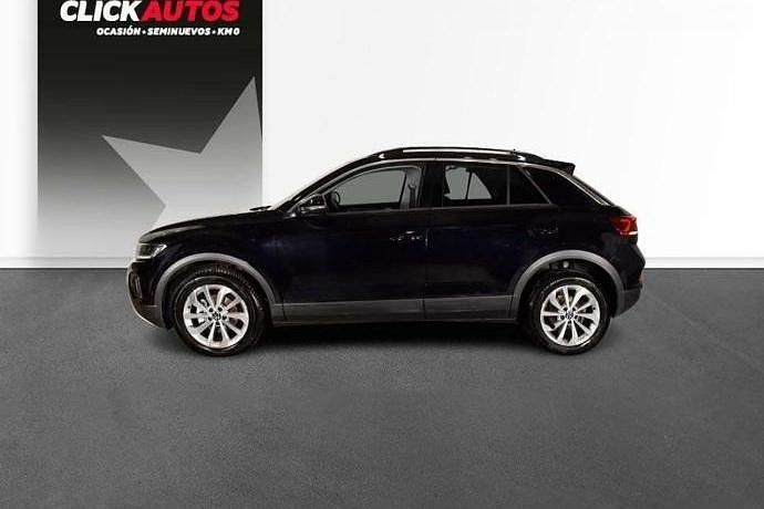 Usado VW T-Roc Life 110 CV (80 kW) 2023 Negro SUV