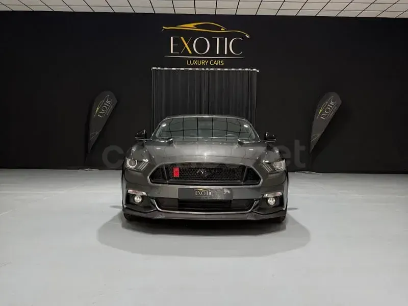 Usado Ford Mustang GT Fastback 419 CV (308 kW) 2017 Gris / plata Coupe