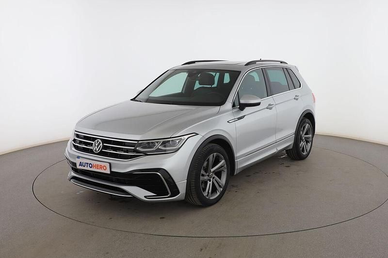 Gris Usado 2022 VW Tiguan R-line SUV | 36.799 € - Imagen 1/3