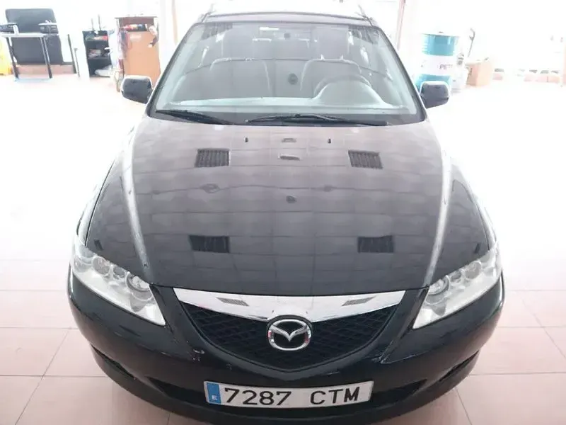 Usado Mazda 6 Active 141 CV (103 kW) 2005 Negro Familiar