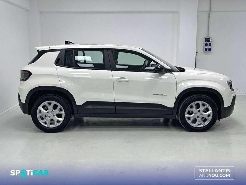 Usado Jeep Avenger Altitude 101 HP (74 kW) 2024 Branco SUV