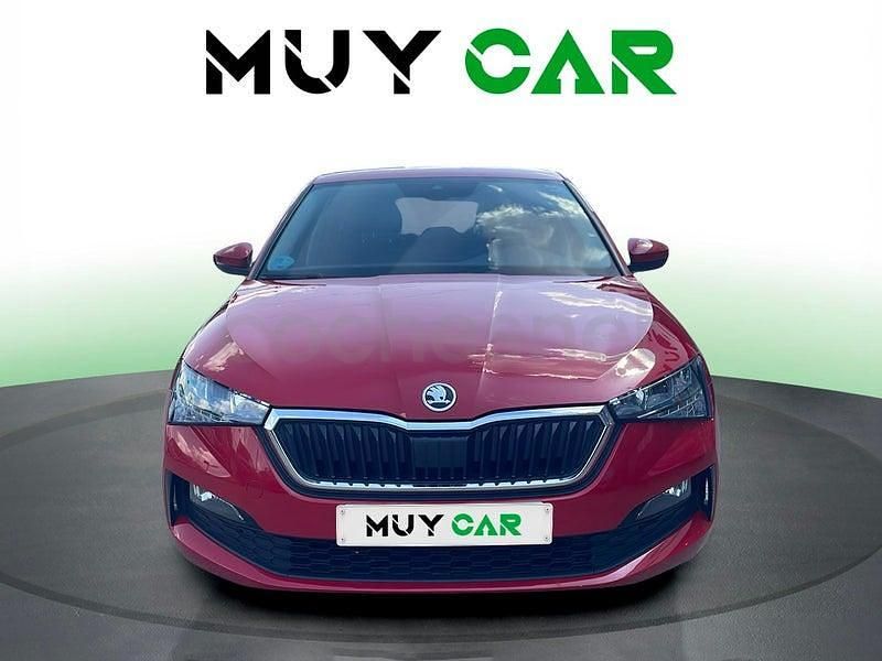 Usado Skoda 110 R Ambition 110 CV (80 kW) 2023 Rojo Berlina