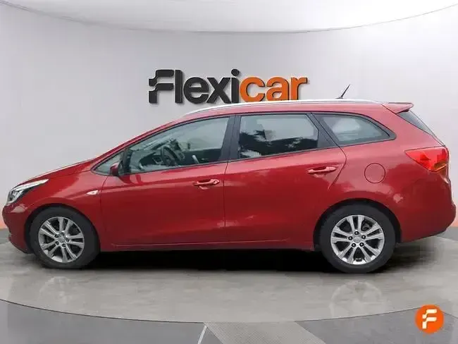Usado Kia Ceed 100 CV (73 kW) 2014 Rojo Utilitario