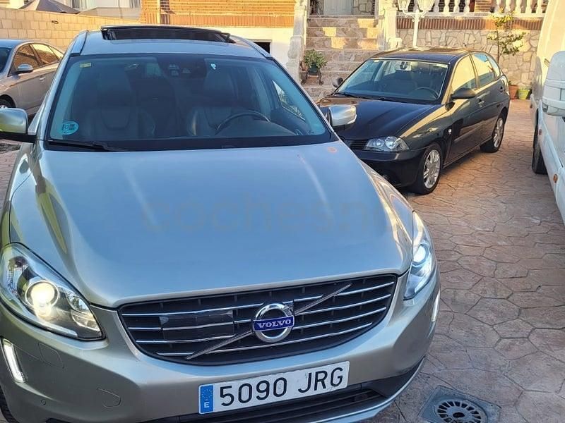 Usado Volvo XC60 Summum 220 CV (161 kW) 2016 Beige SUV