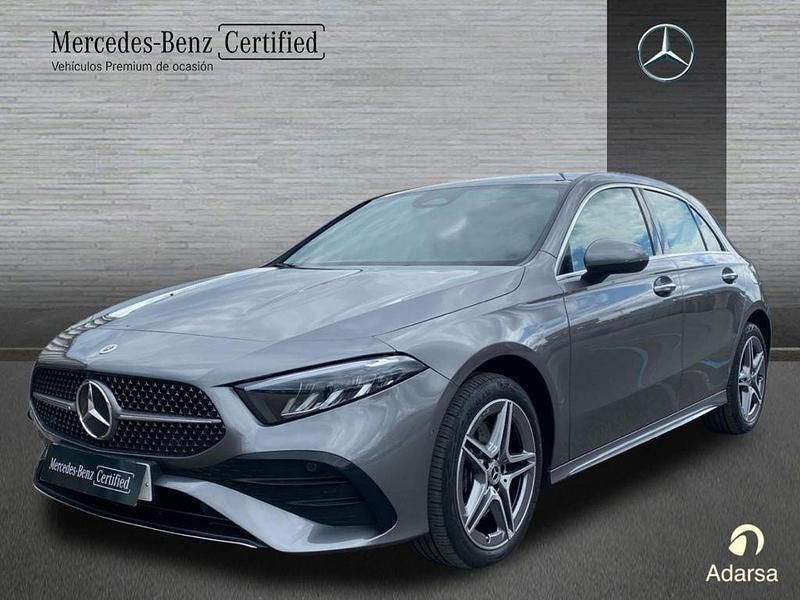 Gris montaña Usado 2024 Mercedes A250 AMG line Berlina | 34.900 € (Precio justo) - Imagen 1/4