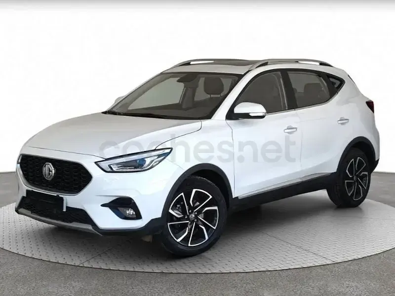 Usado MG ZS Luxury 111 CV (81 kW) 2022 Blanco SUV