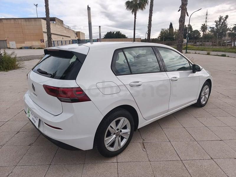 Usado VW Golf VIII Life 116 CV (85 kW) 2022 Blanco Berlina