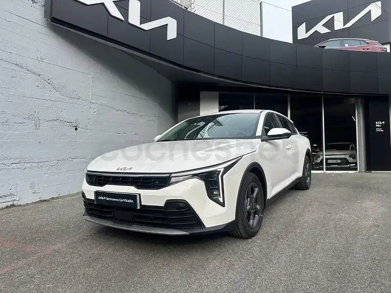 Nuevo Kia K4 115 CV (84 kW) 2026 Blanco Berlina