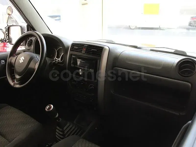 Usado Suzuki Jimny 85 CV (62 kW) 2017 Verde SUV