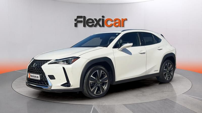 Usado Lexus UX Business Edition 184 CV (135 kW) 2019 Blanco SUV