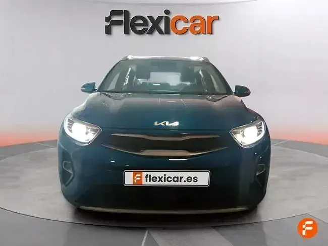 Usado Kia Stonic 84 CV (61 kW) 2023 Azul SUV