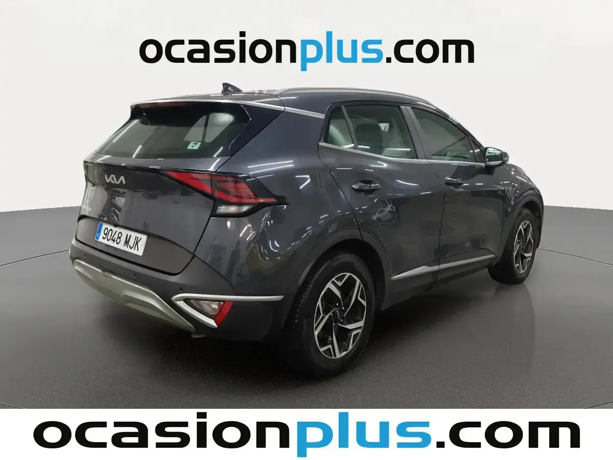 Usado Kia Sportage 136 CV (100 kW) 2023 Gris SUV