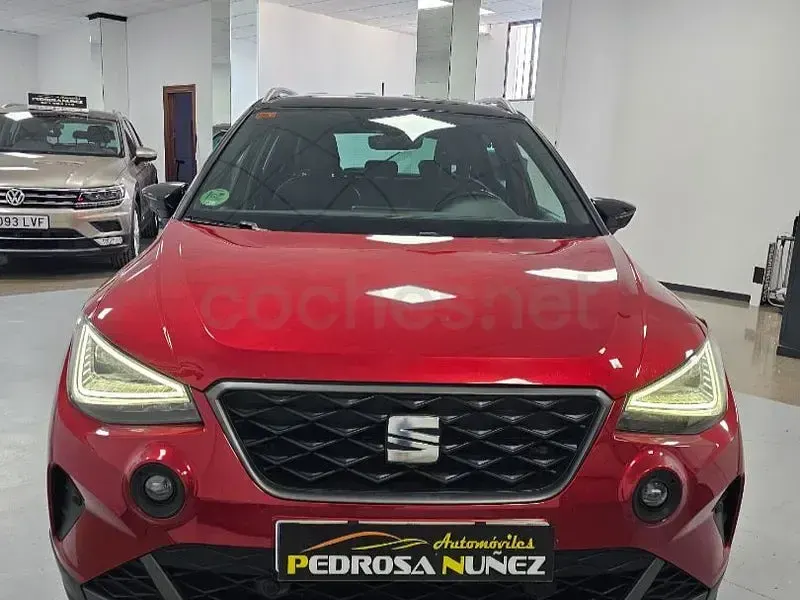 Usado Seat Arona FR 110 CV (80 kW) 2021 Granate SUV