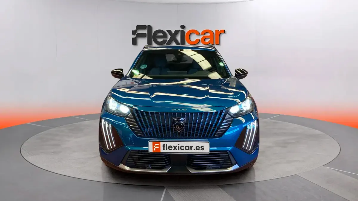 Usado Peugeot 2008 Allure 101 CV (74 kW) 2025 Azul SUV