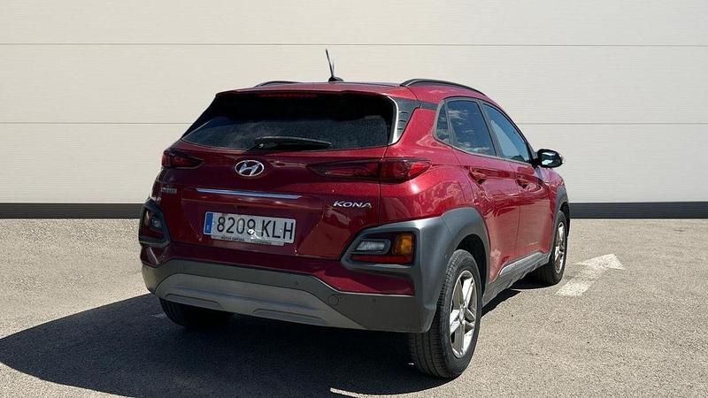Usado Hyundai Kona 120 CV (88 kW) 2018 Rojo SUV