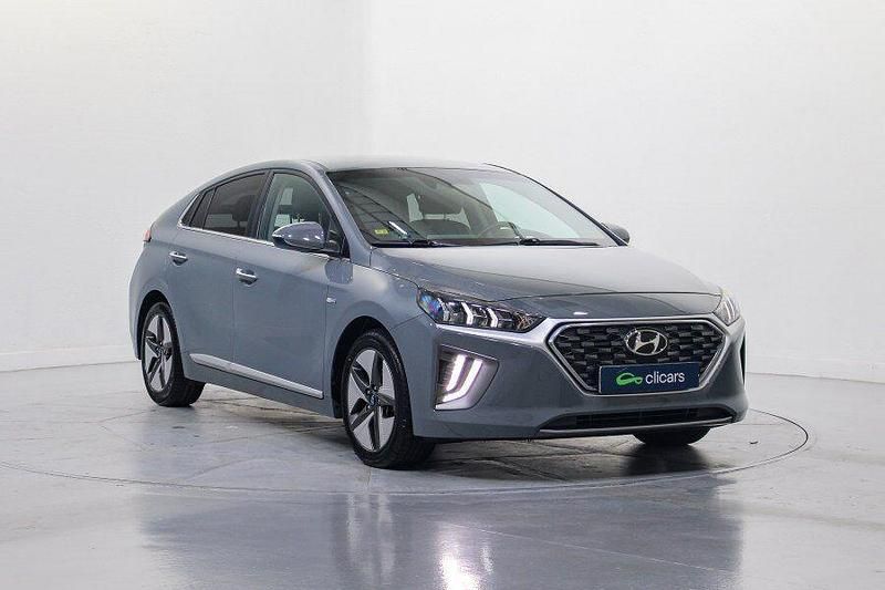 Usado Hyundai Ioniq 141 CV (103 kW) 2020 Gris Utilitario