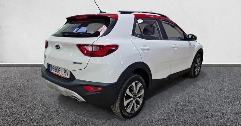 Usado Kia Stonic 100 CV (73 kW) 2021 SUV