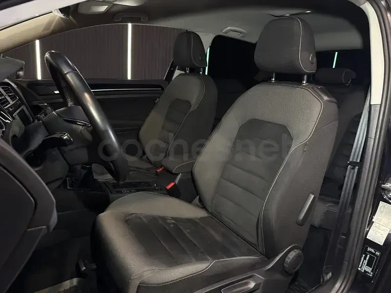 Usado VW Golf VII Sportline 150 CV (110 kW) 2017 Negro Berlina
