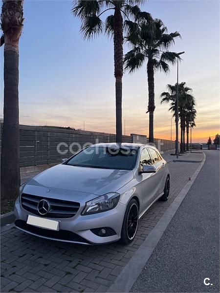 Gris / plata Usado 2015 Mercedes A180 AMG line Berlina | 11.350 € (Super precio) - Imagen 1/4
