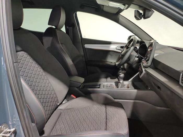 Usado Seat Leon FR 116 CV (85 kW) 2025 Azul