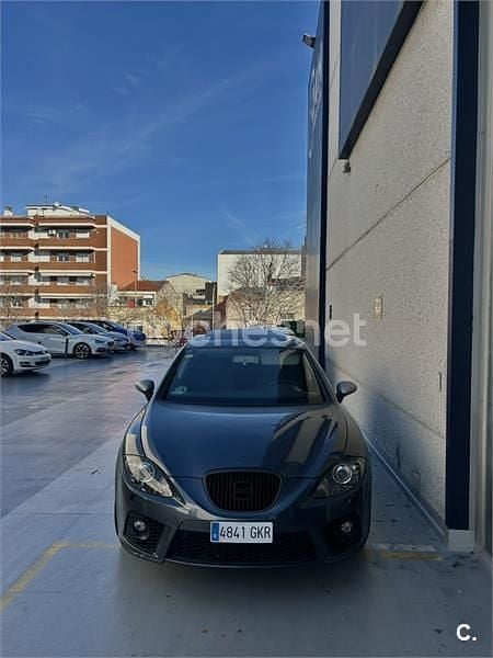 Usado Seat Leon FR 200 CV (147 kW) 2009 Gris / plata Utilitario