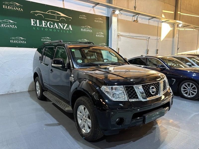 Usado Nissan Pathfinder XE 171 HP (125 kW) 2006 Preto SUV