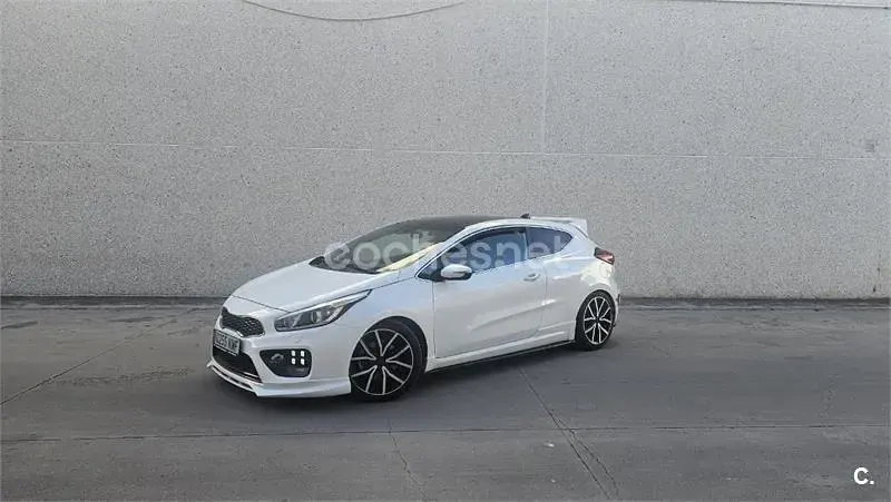 Usado Kia Ceed GT GT 204 CV (150 kW) 2013 Blanco Berlina