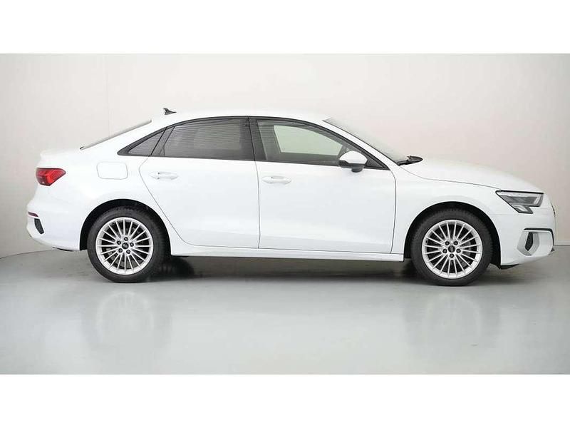 Usado Audi A3 Advanced 116 CV (85 kW) 2022 Blanco Berlina