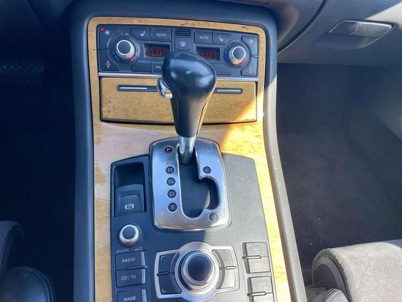 Usado Audi A8 234 CV (172 kW) 2006 Negro Berlina