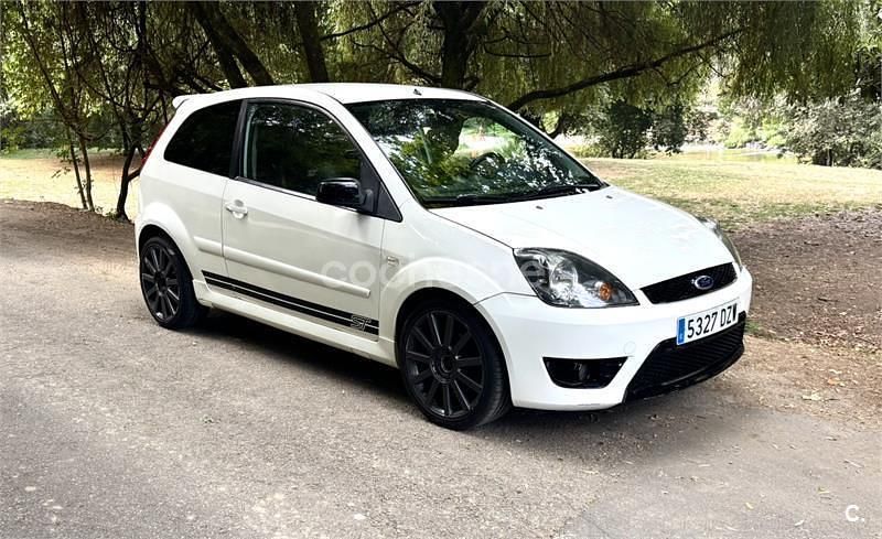 Blanco Usado 2006 Ford Fiesta ST Utilitario | 5900 € - Imagen 1/4