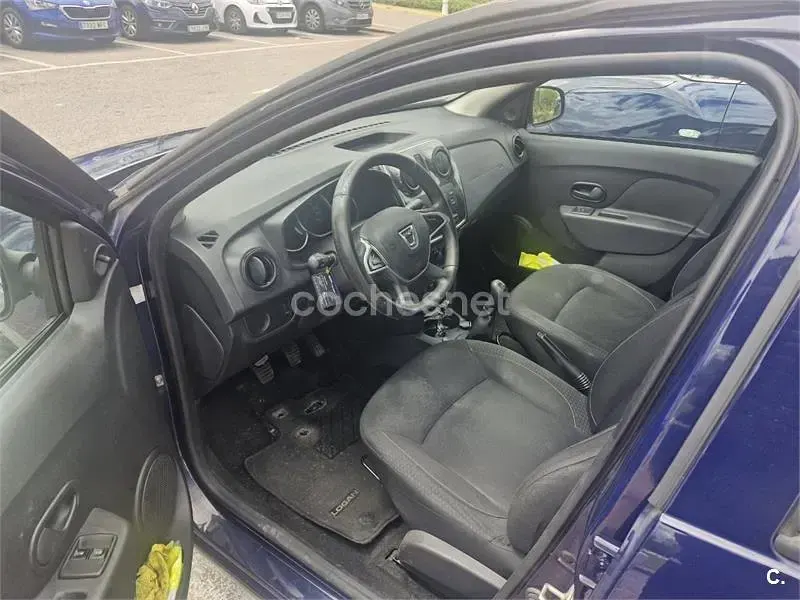 Usado Dacia Logan Essentiel 90 CV (66 kW) 2018 Azul Berlina