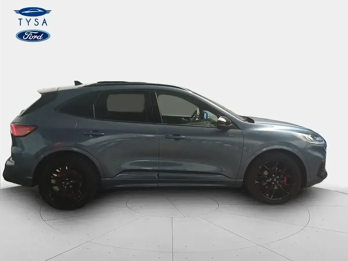 Usado Ford Kuga ST-Line X 190 CV (139 kW) 2023 Azul SUV