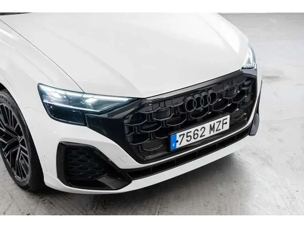 Usado Audi Q8 Ambiente 231 CV (169 kW) 2025 Blanco SUV