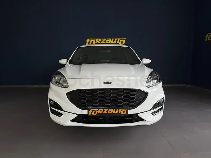 Usado Ford Kuga ST-Line 225 CV (165 kW) 2023 Blanco SUV