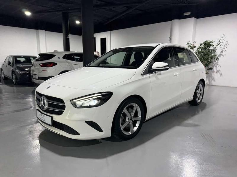 Usado Mercedes B200 150 CV (110 kW) 2020 Blanco Utilitario