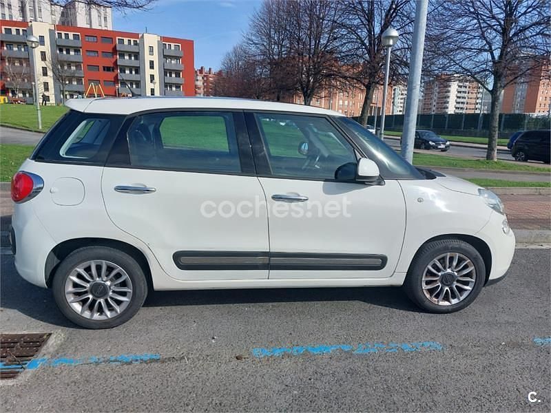 Usado Fiat 500L Lounge 95 CV (69 kW) 2014 Blanco Monovolumen