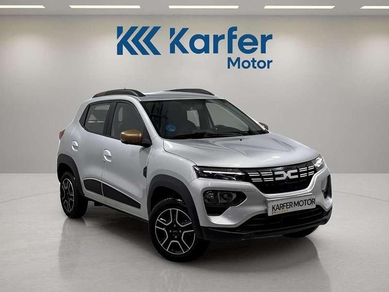 Usado Dacia Spring Extreme 47 kW (64 CV) 2023 Gris Utilitario