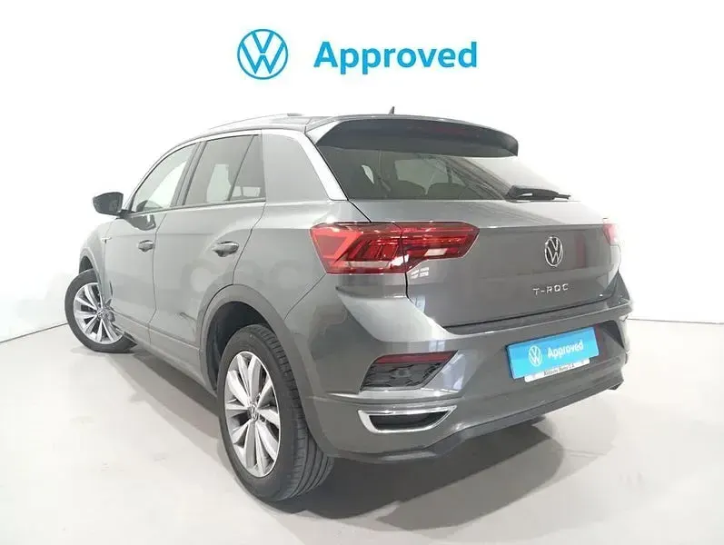 Usado VW T-Roc Advance 116 CV (85 kW) 2022 Gris SUV