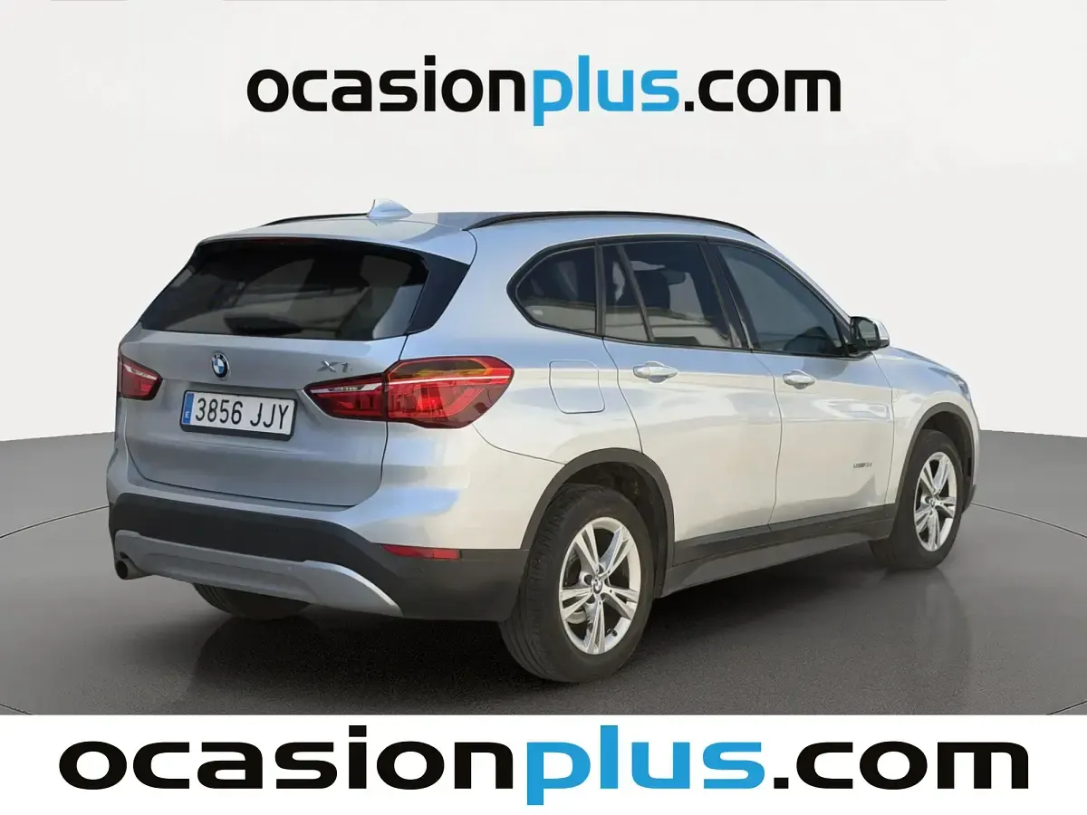Usado BMW X1 150 CV (110 kW) 2015 Gris plata SUV