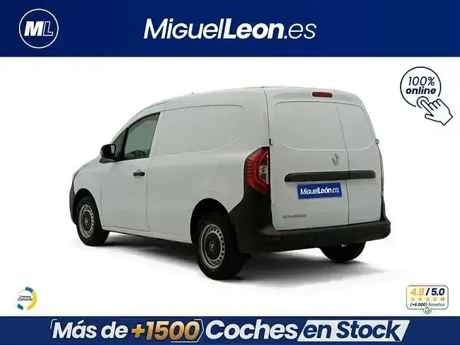Usado Renault Kangoo 95 CV (69 kW) 2024 Blanco Monovolumen