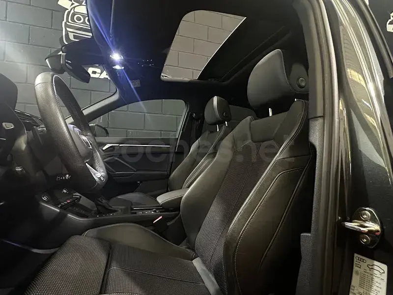 Usado Audi Q3 Sportback S-Line 200 CV (147 kW) 2022 Gris / plata SUV