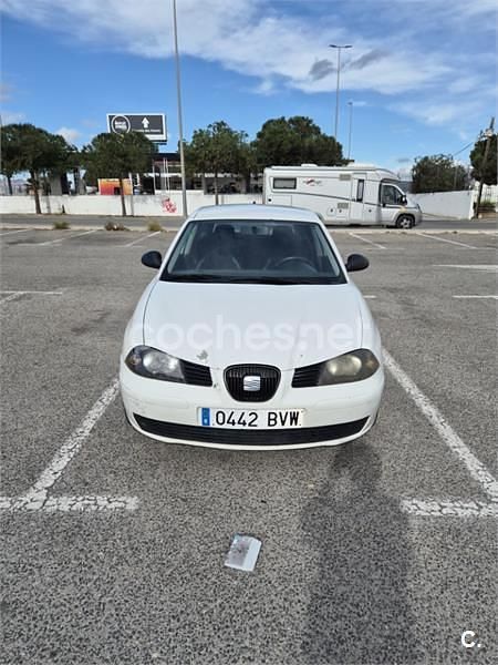 Blanco Usado 2002 Seat Ibiza Stella Berlina | 1700 € (Precio justo) - Imagen 1/4